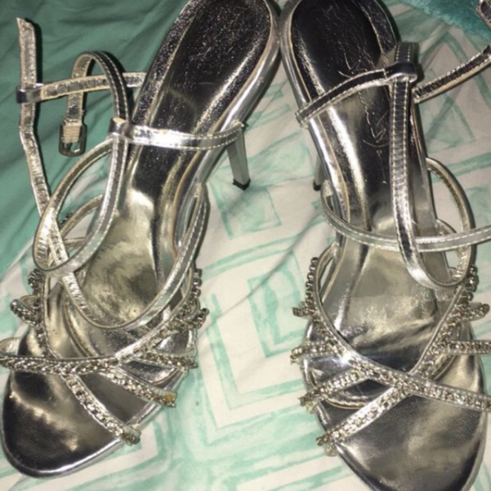 Dress sandals